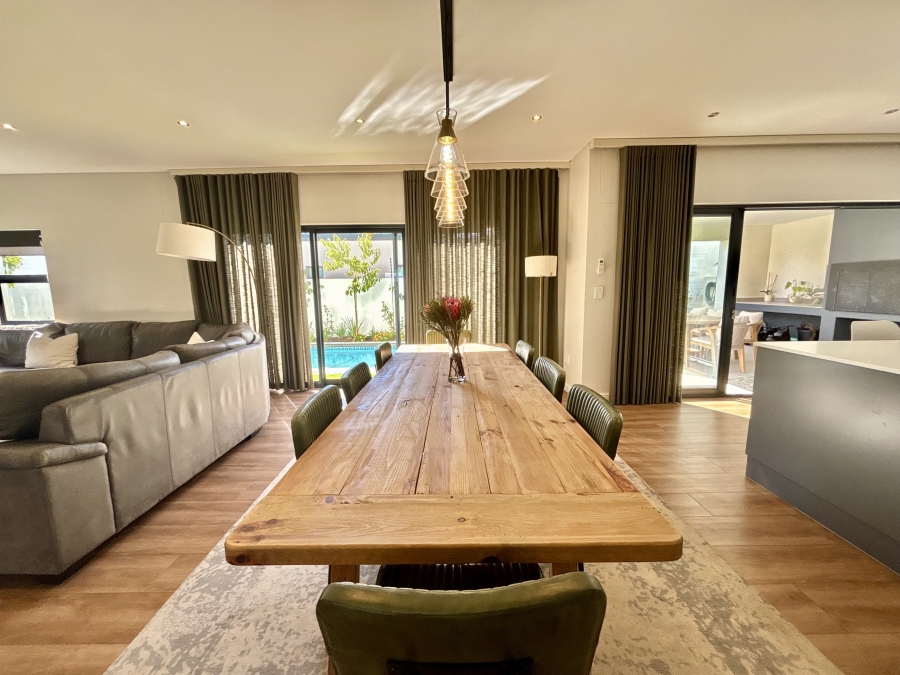 4 Bedroom Property for Sale in Sandown Western Cape
